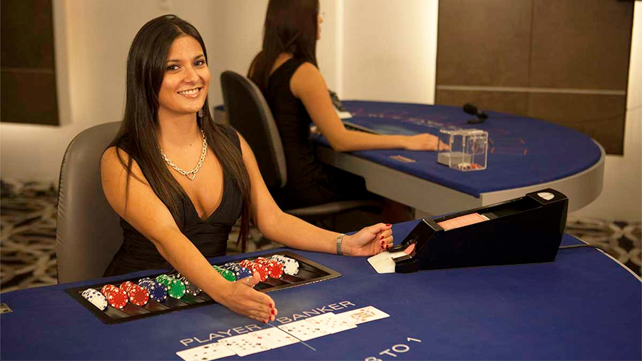 Live dealer